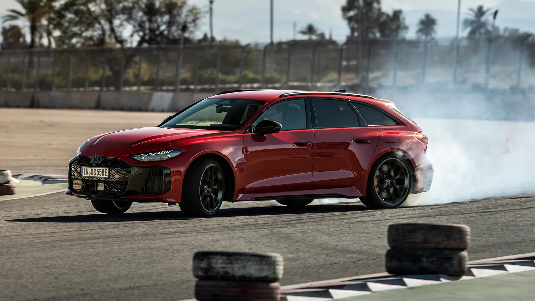Audi RS5 2026 : 1ère RS hybride : 639ch et 0 à 100 km/h 3,6s