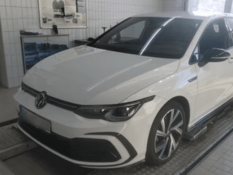 Visuel livraison Volkswagen Golf 8 R-Line 2.0L TDI 150 ch